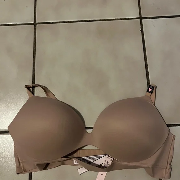 Victoria's Secret incredible wireless Beige Bra - Picture 2 of 4